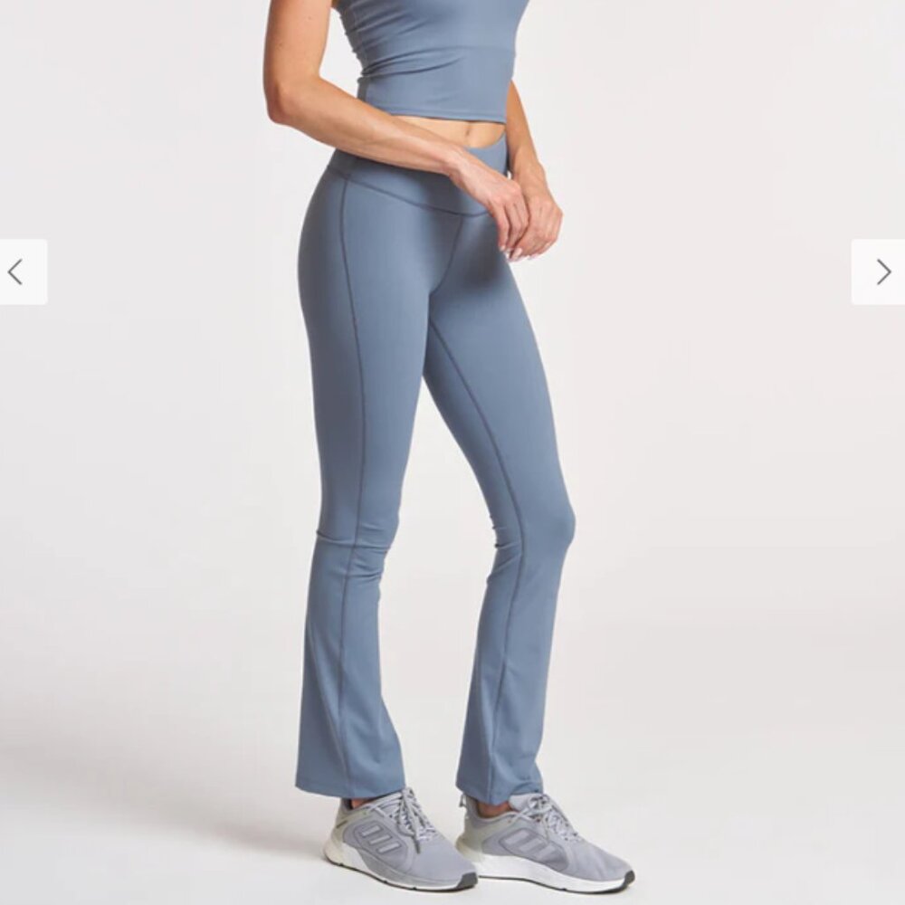 NWT | Thrive Societe | Endure Mini Bootcut Legging | Indigo |xs